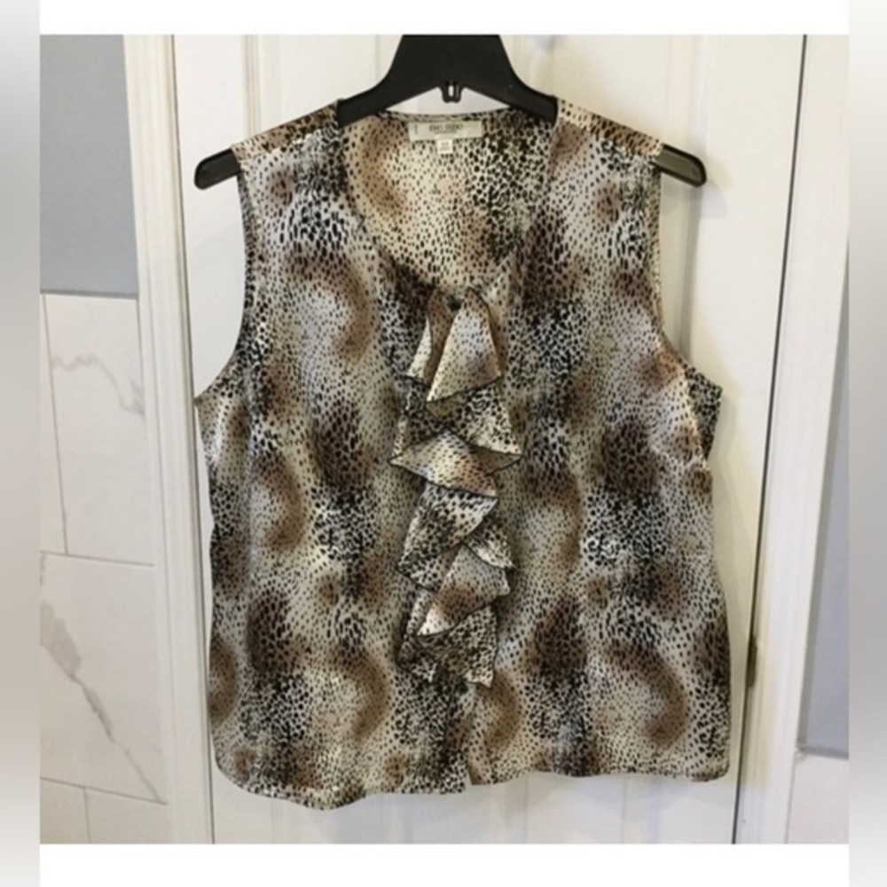 Cheetah Print Button Down Top With Ruffles - Picture 2 of 6